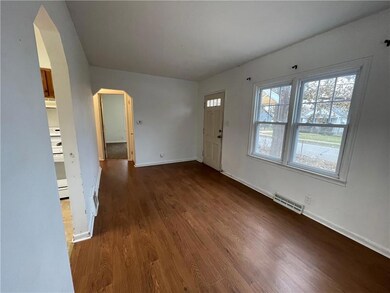 1408 E 25th St, Des Moines, IA 50317 - photo 5