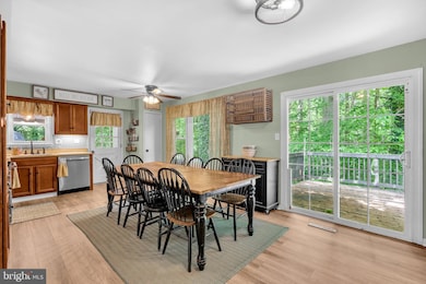 39620 Walnut Cir, Mechanicsville, MD 20659 - photo 5