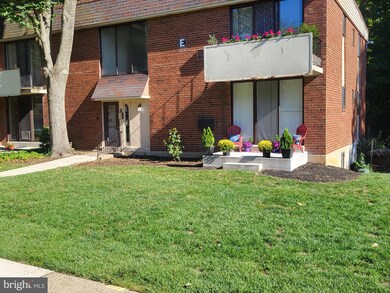 100 E Glenolden Ave unit E3, Glenolden, PA 19036 - photo 3