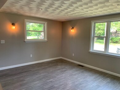 11 Sundance St, Warwick, RI 02886 - photo 5