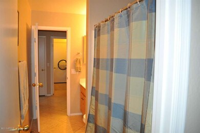 Full Hall Bathroom