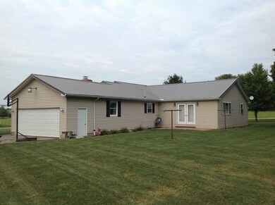 7683 Parker Dr, Circleville, OH 43113 - photo 5