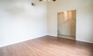 8210 Pincay Oaks Ct, Houston, TX 77088 - photo 4