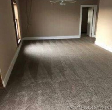 411 W Division St, Henryetta, OK 74437 - photo 5