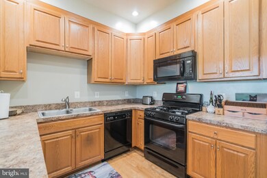 1814 Cedar Cove Way unit 4-1A, Woodbridge, VA 22191 - photo 7