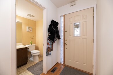 258 Dunbarton Ct-7