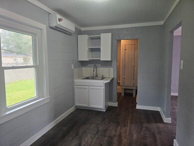 415 N Beauregard St unit 17, Alvin, TX 77511 - photo 7