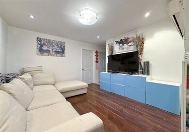 137-08 31st Rd unit 2E, Flushing, NY 11354 - photo 7