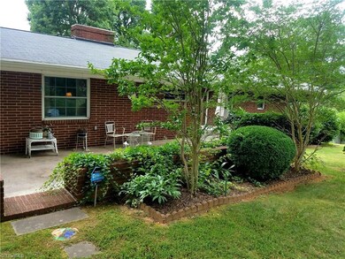 110 Roosevelt Rd, Asheboro, NC 27205 - photo 4