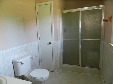 1104 Mcmahan St, Manchester, TN 37355 - photo 5