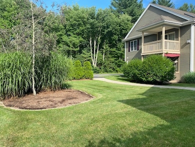 215 Longmeadow Rd unit 303, Taunton, MA 02780 - photo 3