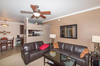 07 Family Room