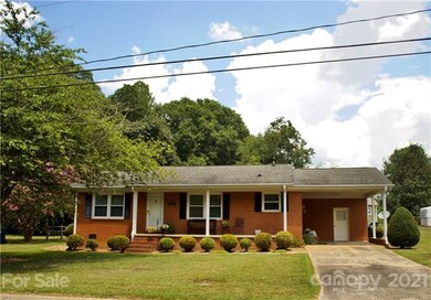 2020 Townview Dr, Kannapolis, NC 28081 - photo 2