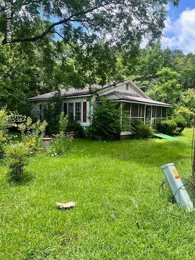 505 W Institute St, Chadbourn, NC 28431 - photo 2