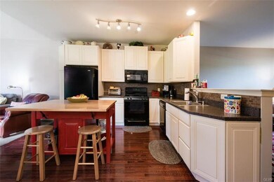 5587 Spring Ridge Dr W, Macungie, PA 18062 - photo 5