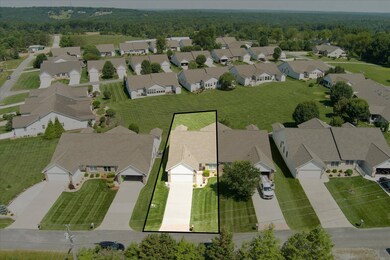 39 Woodgate Ln unit 101, Crossville, TN 38571 - photo 2