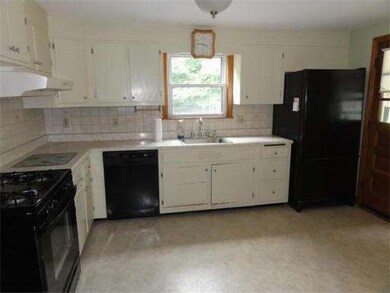 19 Arnold Terrace, Burlington, MA 01803 - photo 3