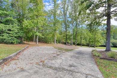 153 Bridwell Rd, Woodruff, SC 29388 - photo 4