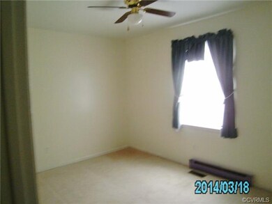 CENTER BED ROOM