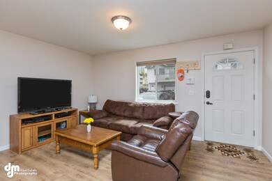 Living Room MS_74950-FULL