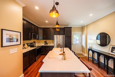 211 W 5th St, Flint, MI 48502 - photo 5