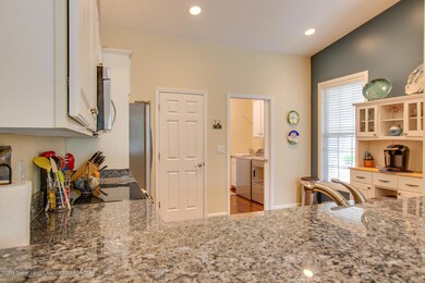 06 - 1729 N Crystal Cove Haslett - Mediu