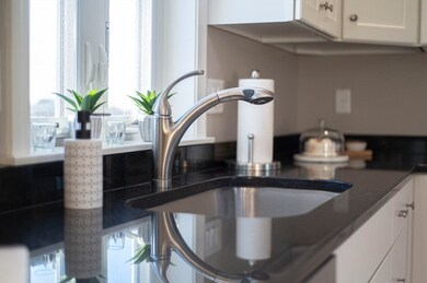 1 Pzegeo Cir, Peabody, MA 01960 - photo 7