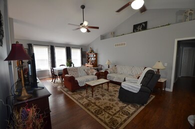 444 Bellaire Dr, Harrodsburg, KY 40330 - photo 6