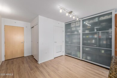 Optima Biltmore Towers unit 1125, Phoenix, AZ 85016 - photo 3