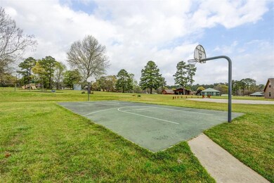 169 N Forest Dr, Huntsville, TX 77340 - photo 3