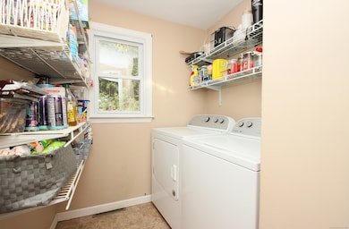 7 Jeffrey Rd, East Haven, CT 06513 - photo 5