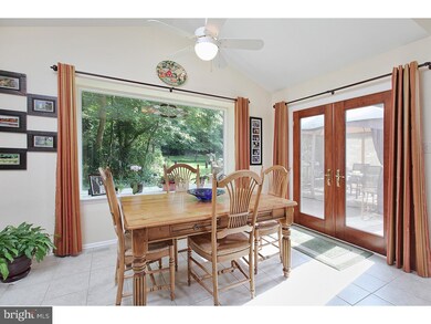 28 Ravenswood Way, Sewell, NJ 08080 - photo 5