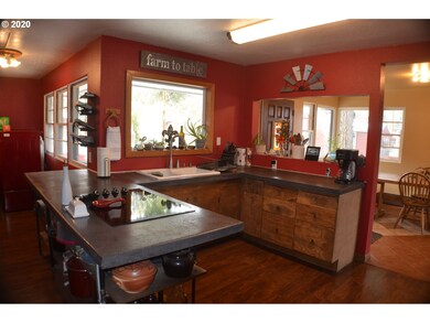 642 SE Hillcrest Rd, John Day, OR 97845 - photo 2