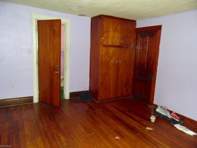 347 N 4th St, Coshocton, OH 43812 - photo 5