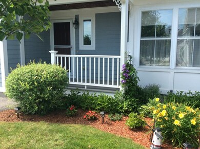 11 Autumn Dr unit F, Hudson, MA 01749 - photo 2