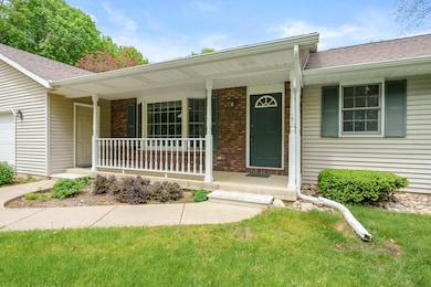 South St W 220 Vicksburg 49097-34