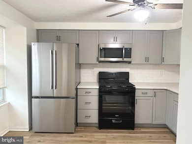 31 Stoneshire Dr, Glassboro, NJ 08028 - photo 4