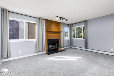 05-Living Room-DW-5886-Edit
