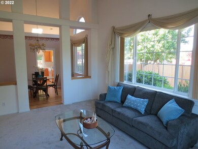 Living Room/Dining Room