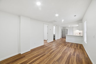 203 E Duffle St, Waverly, TN 37185 - photo 4