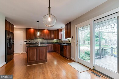 2939 Fort Lee St, Herndon, VA 20171 - photo 6