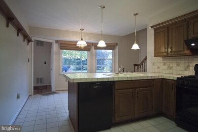 12914 Lance Cir, Hagerstown, MD 21742 - photo 6