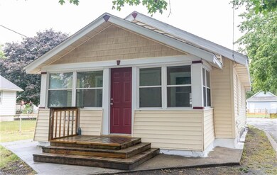 2414 Des Moines St, Des Moines, IA 50317 - photo 2