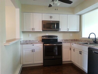 525 Lark Dr, Albany, NY 12210 - photo 2