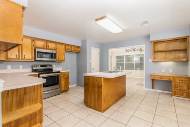 14183 Limerick Ln, Tomball, TX 77375 - photo 3