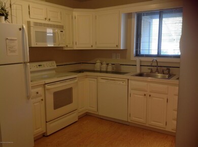 50 Falmouth Ct unit 125B, Red Bank, NJ 07701 - photo 6