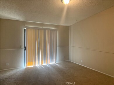 12566 Elmcroft Ln, Victorville, CA 92395 - photo 4