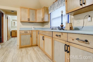 501 Superior Ave, Gladstone, MI 49837 - photo 7