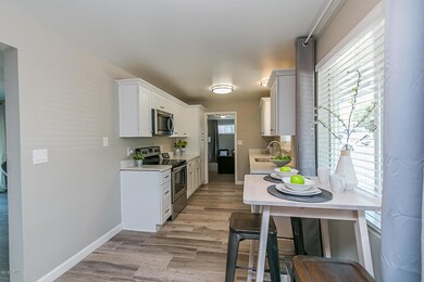 9816 N 16th Place, Phoenix, AZ 85020 - photo 5