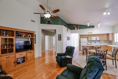 1008 E Brentrup Dr, Tempe, AZ 85283 - photo 7